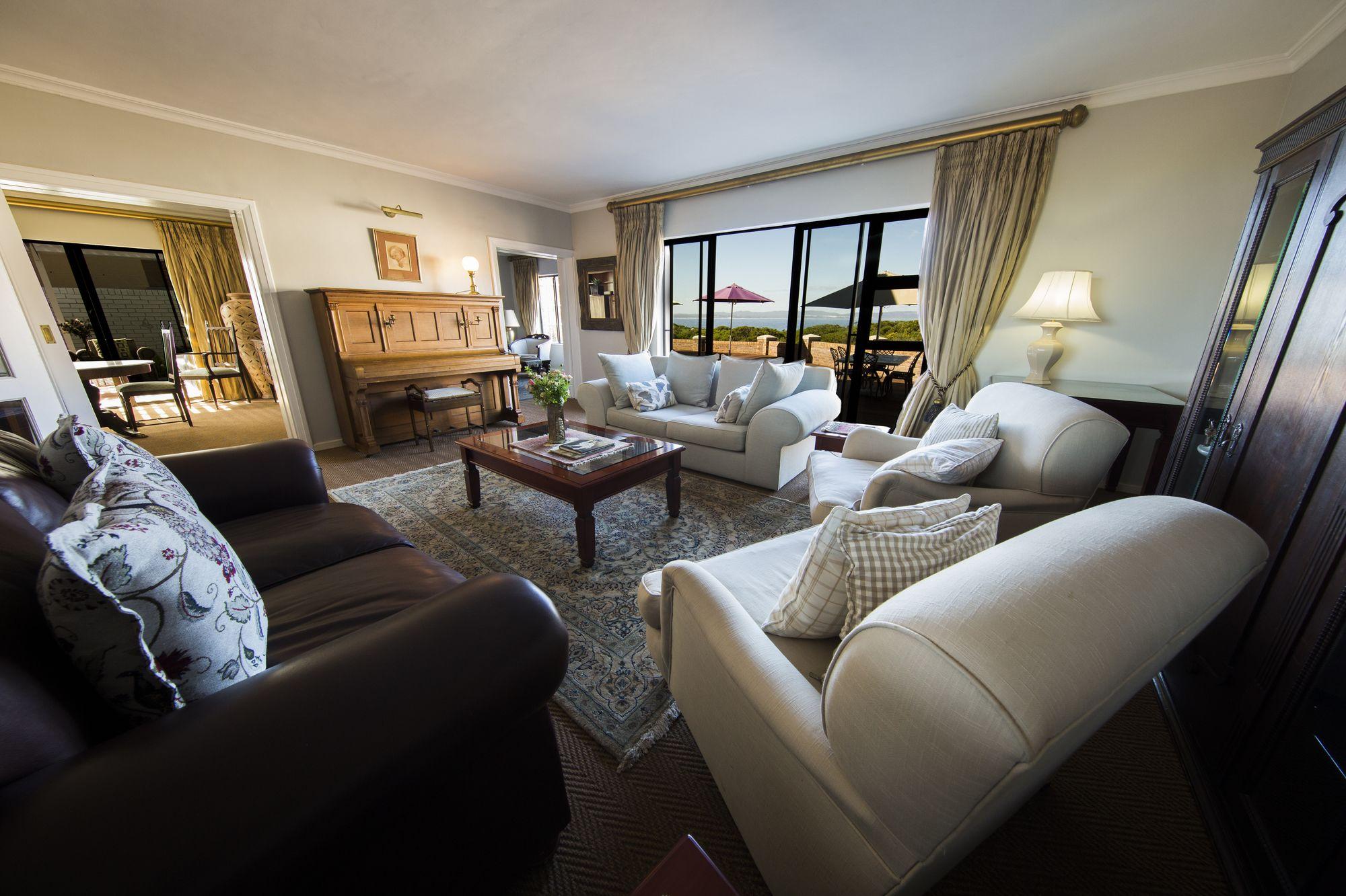 The Whale'S Tale Guesthouse Hermanus Exterior photo